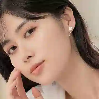 S925