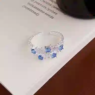S925