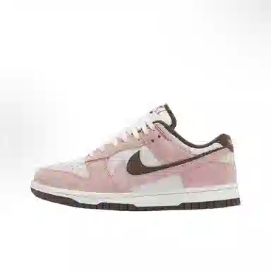 Nike Dunk Low "Sweet Bunny"