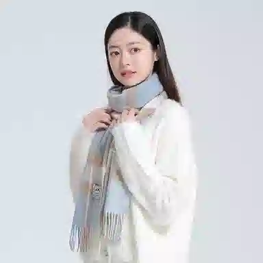 匹克 冬季防寒保暖多巴胺文艺小清新流苏披肩两用 羊仔毛 聚酯纤维 绒线围巾 男女同款情侣款 棕色/蔚蓝/粉色/米白