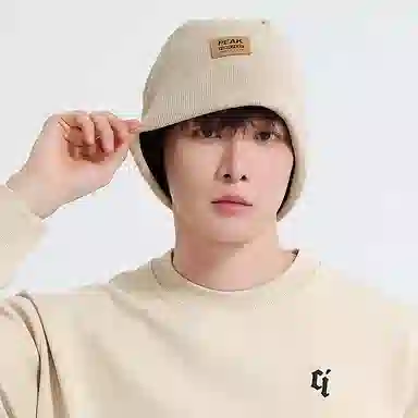 匹克 秋冬季保暖护耳潮流嘻哈风堆堆帽 聚酯纤维 绒线帽 男女同款情侣款