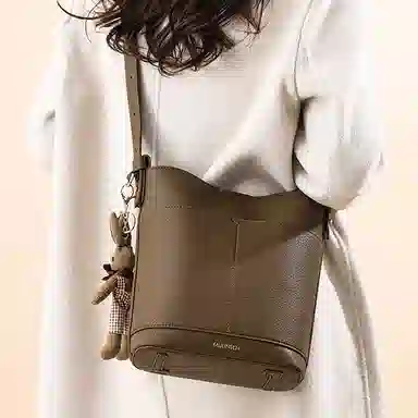 木林森 复古轻奢通勤休闲百搭 合成革 单肩包手提包水桶包 常规 女款 焦糖色/橄榄色/黑色