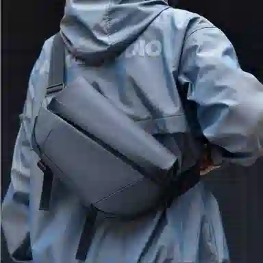 艾妮兔 通勤运动骑行个性 牛津布 单肩包斜挎包 常规 男款 藏青色 黑色  灰色