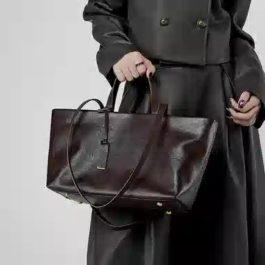 Carnival Keep Tote