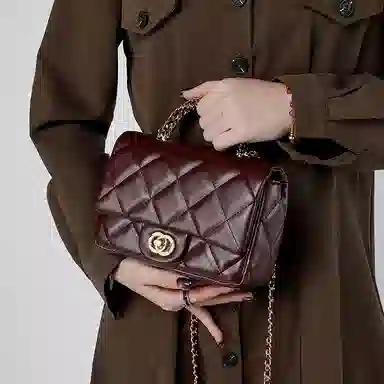 Carnival Keep Classic Quilted Chain Crossbody Small Black Red