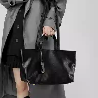 Carnival Keep Tote