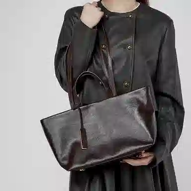 Carnival Keep Tote