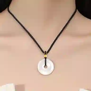 亨万福 白月光 富贵平安扣 福气满满平安顺遂 小众简约轻奢高级百搭好运天然 玉髓 项链 女款