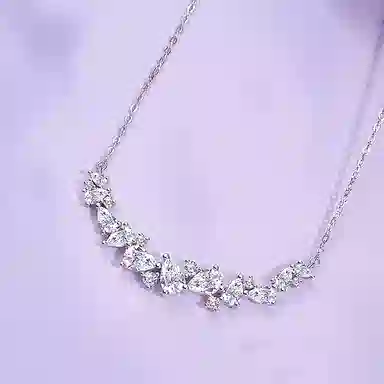 925
