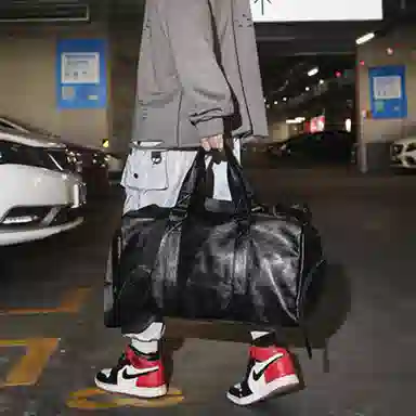 GKY Gym Bag White/Black