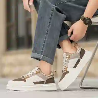 Califbull Low Top Sneakers