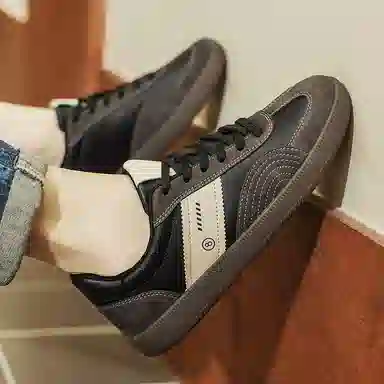 Califbull Low Top Sneakers