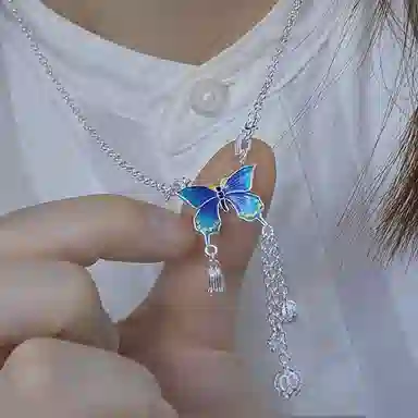999