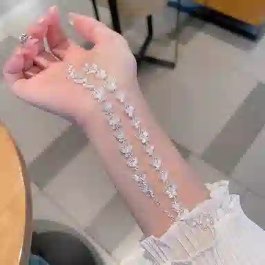 990