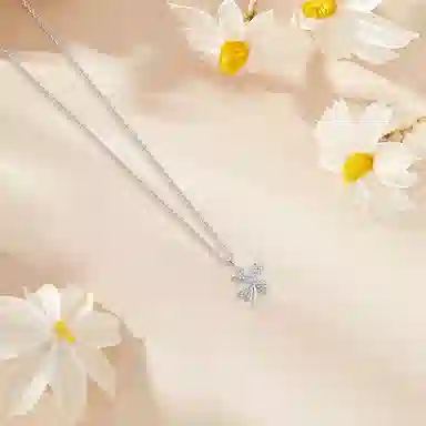 【纯银999 | 四叶草】 六桂福珠宝 经典百搭小众设计轻奢高级感日常精致简约通勤极简约会温柔气质可调节锁骨链 足银 项链 女款