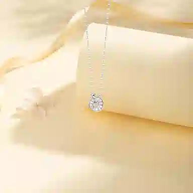 【S925银】 六桂福珠宝 莫比乌斯 小众设计经典百搭精致简约学生日常高级感轻奢通勤转运约会温柔气质可调节锁骨链 锆石 项链 女款