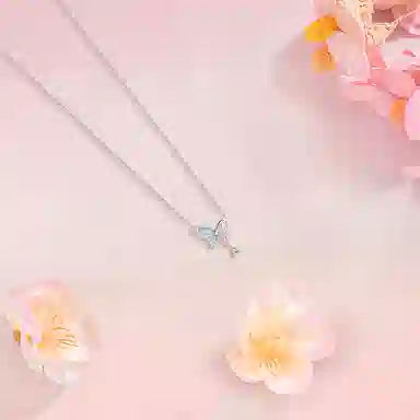 【纯银999】 六桂福珠宝 闪耀蝴蝶 经典百搭小众设计学生日常高级感简约精致轻奢转运约会通勤温柔气质可调节锁骨链#好运 足银 项链 女款