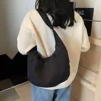 班亚奴 小众时尚高级感简约百搭 布 单肩包 男女同款情侣款 多色