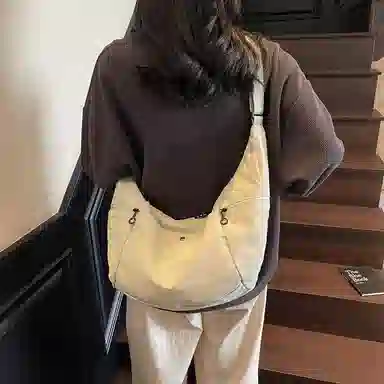 班亚奴 小众时尚高级感简约百搭 布 单肩包 男女同款情侣款 多色