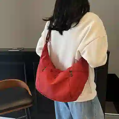 班亚奴 小众时尚高级感简约百搭 布 单肩包 男女同款情侣款 多色