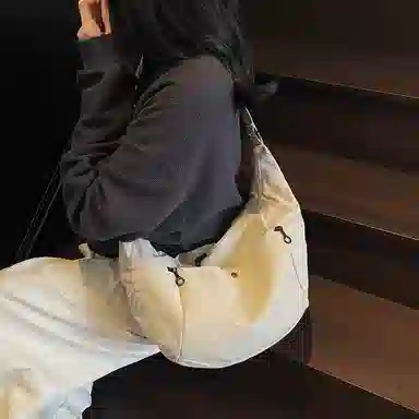 班亚奴 小众时尚高级感简约百搭 布 单肩包 男女同款情侣款 多色