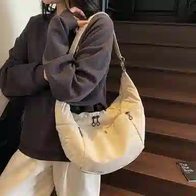 班亚奴 小众时尚高级感简约百搭 布 单肩包 男女同款情侣款 多色