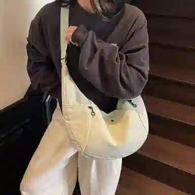 班亚奴 小众时尚高级感简约百搭 布 单肩包 男女同款情侣款 多色