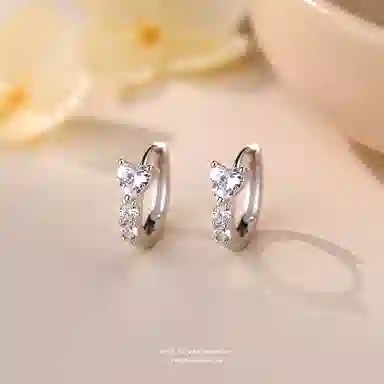 S925
