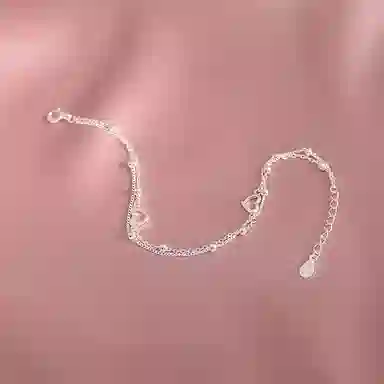925