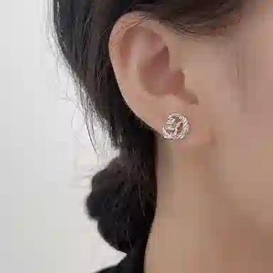 S999
