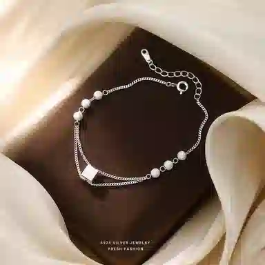 S925