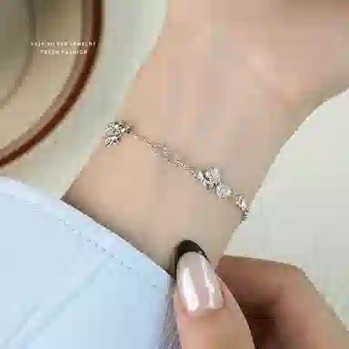 S925