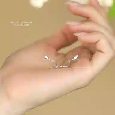 999