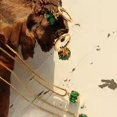 喜潮 翠绿 轻奢欧美风高级感气质复古风清冷风冷淡风 钛钢 耳环 女款