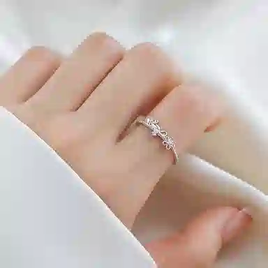 S925