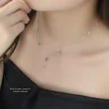 S925