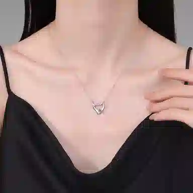 S925