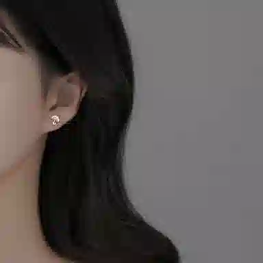 S925