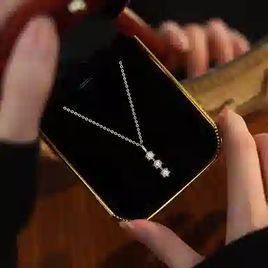 999