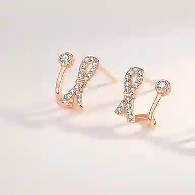 925