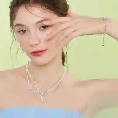 喜潮 蝴蝶珍珠双层项链女轻奢高级感蓝色锆石吊坠毛衣链超仙个性配饰品