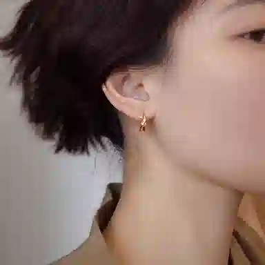 S925