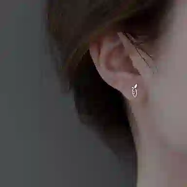 S925