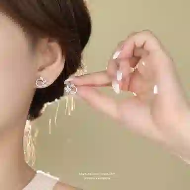 S925