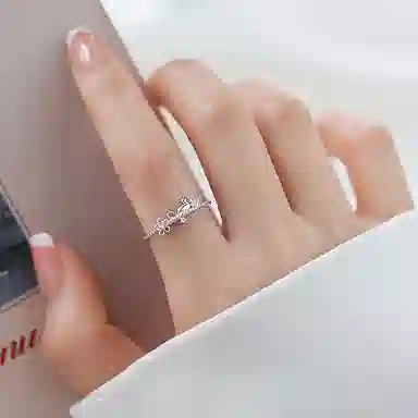 S925