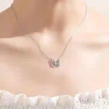 S925
