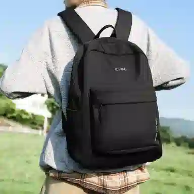 特步 初中高中大学生大容量旅行 聚酯纤维 双肩包 常规 男女同款情侣款 黑色