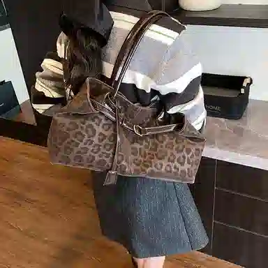 Jade en plus PU Tote