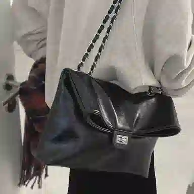 Jade en plus Tote Bag