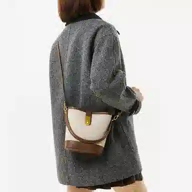 Jade en plus Bucket Bag